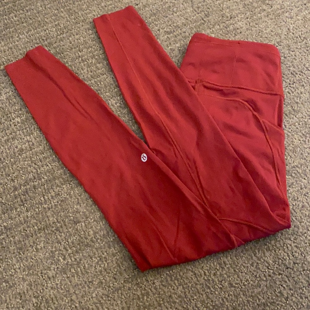 Size 4 lululemon leggings with pockets